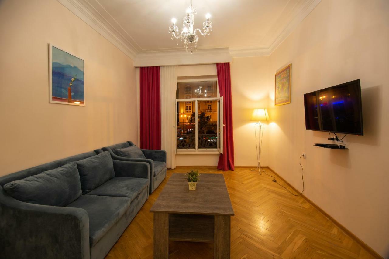 Gio'S Apartment Tbilisi Exterior foto